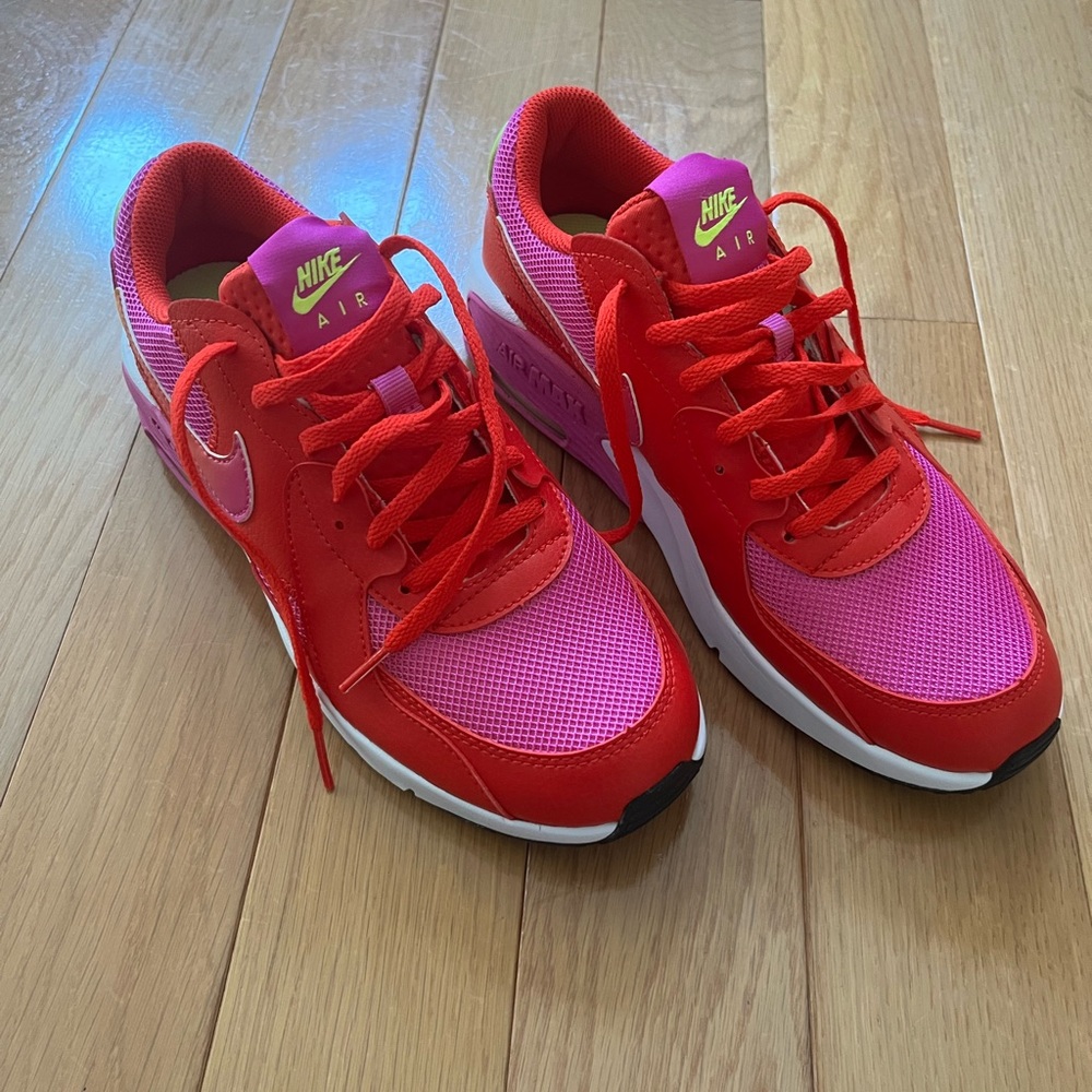 Nike Air Max SE1 Chile and Red Fuscia Big Kids Shoes New Without Tags Size 6.5